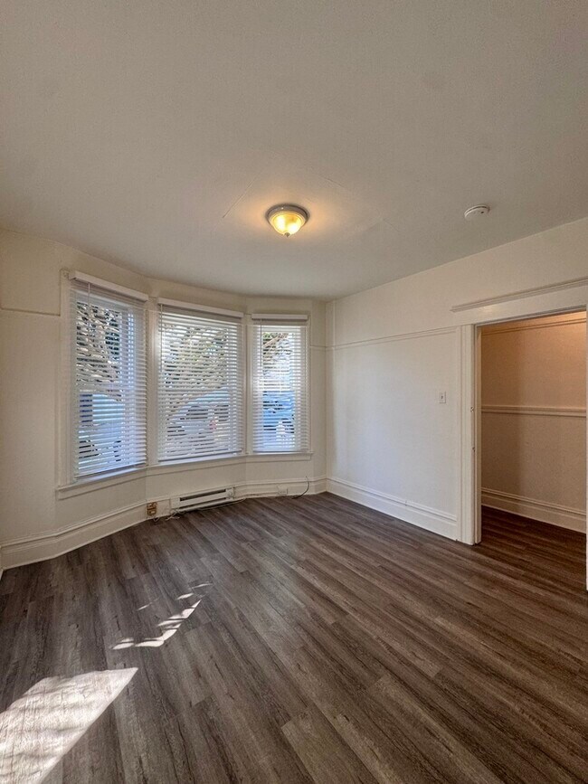 Foto del edificio - 1054 Filbert St