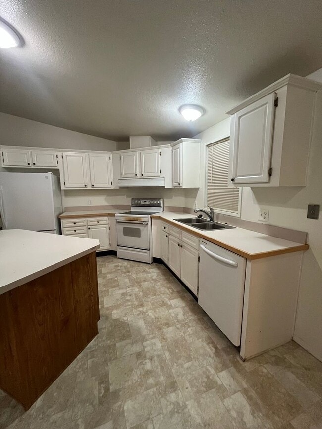 Foto del edificio - 3-Bedroom 2-Bathroom home in Thurston