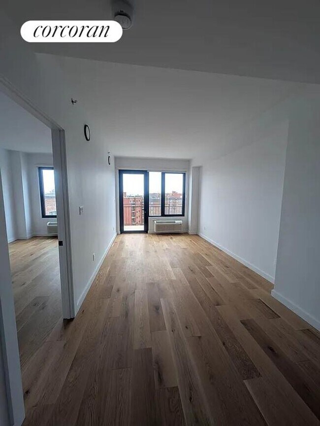Foto del edificio - 143-26 84th Rd
