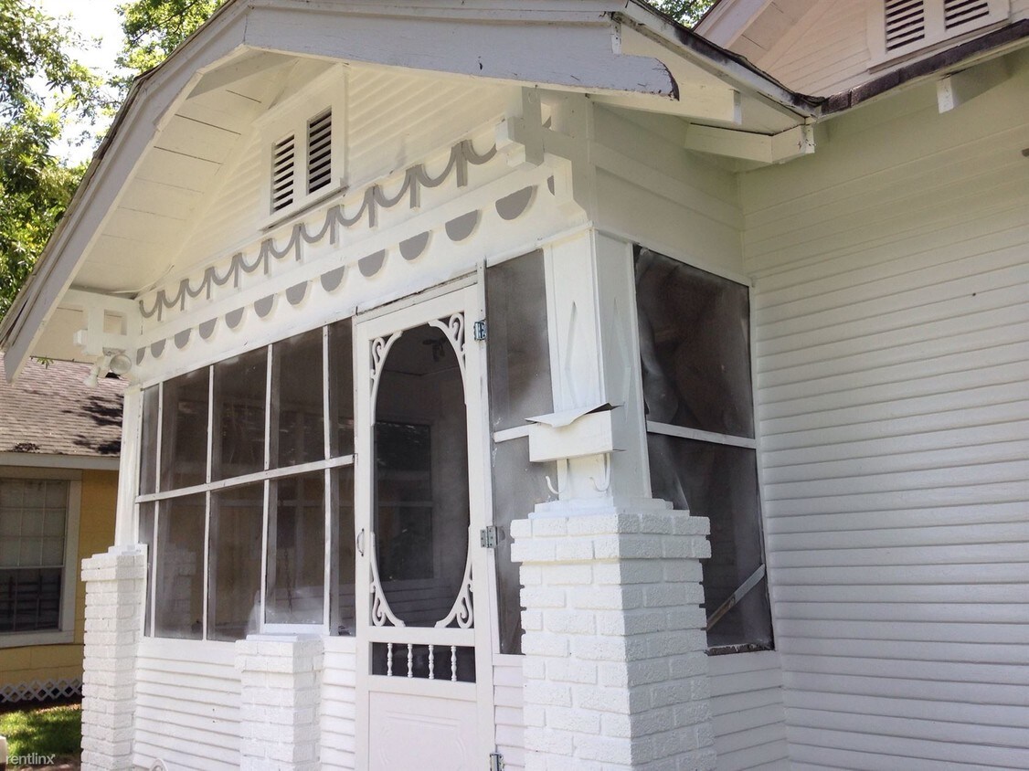 Primary Photo - 1209 Cordell St