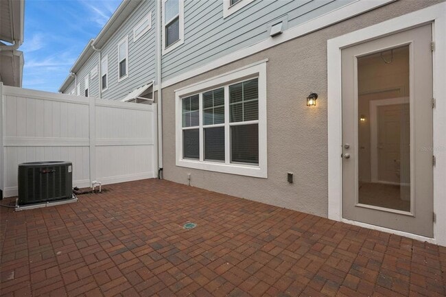 Foto del edificio - 7007 Twilight Bay Dr