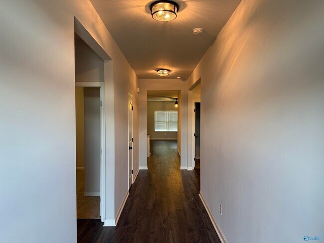 Foto del edificio - 16205 Glenncrest Ln