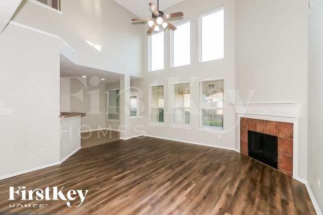 Foto del edificio - 16614 Cold Harbor Ln