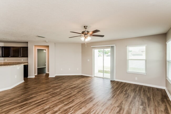 Building Photo - 7634 Tangle Rush Dr