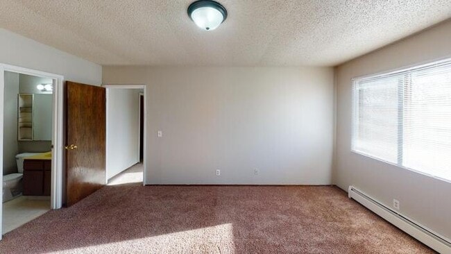 Building Photo - 103 W Bismarck Expy