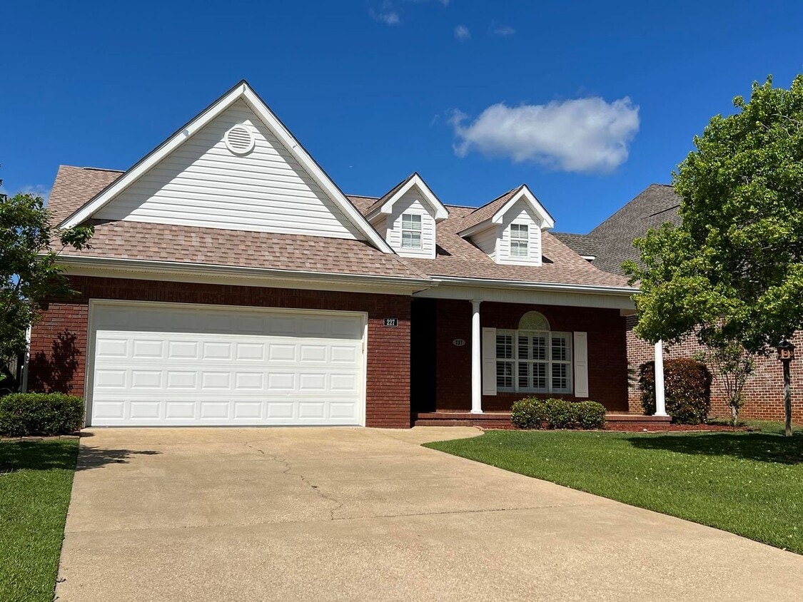 Foto principal - 3BR/2BA Available Today!