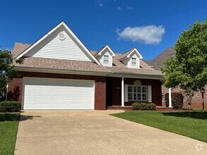 Building Photo - 227 Princeton Dr