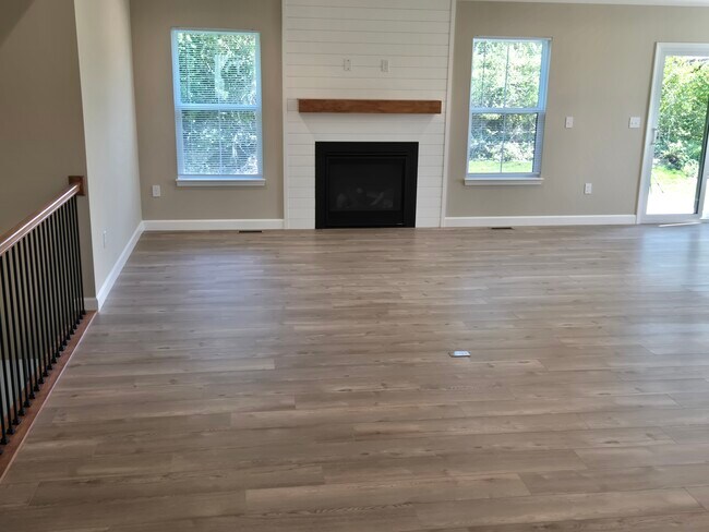 Foto del edificio - 2641 Cherry Farms Dr