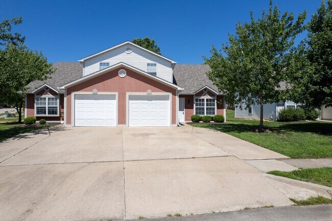 Building Photo - 3531-3533 Prescott Dr.