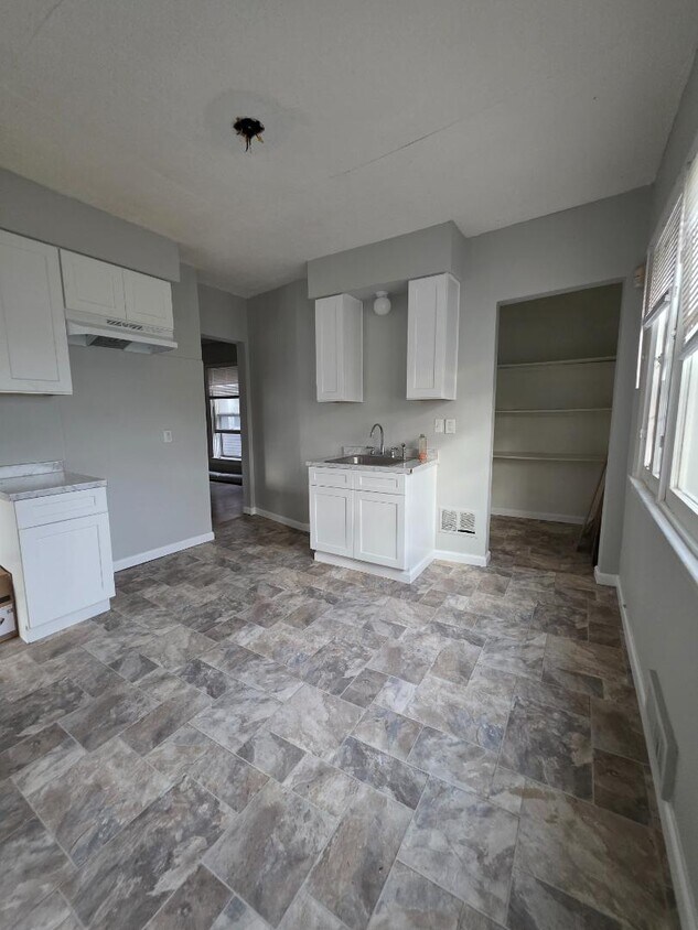 Foto principal - 455 Flint St