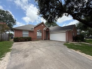 Building Photo - 21331 Riverside Ridge Ln