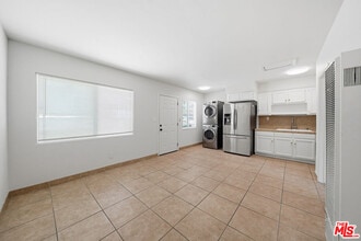 6133 Orchard Ave