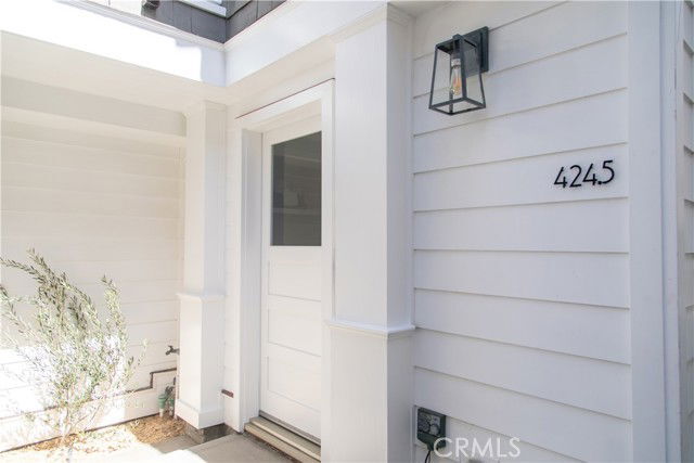 Foto del edificio - 424 1/2 Marguerite Avenue, Newport Beach, CA 92625 - 2 BR 3 BA house