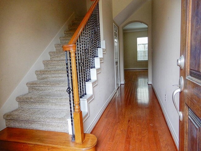 Building Photo - 1503 Paige St