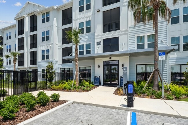 Building Photo - Origin at Shingle Creek