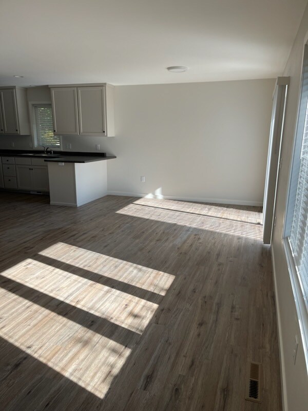 Foto del edificio - 509 W Elm St