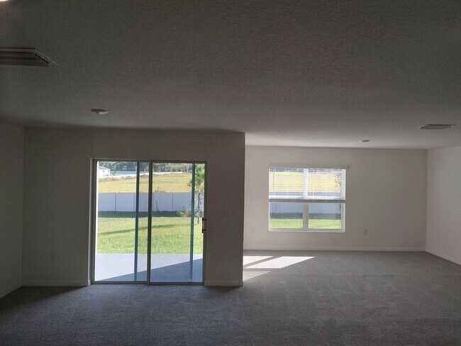 Building Photo - 2023 Newly built Home in Zephyrhills