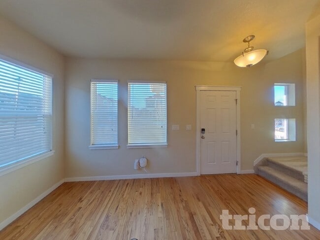 Foto del edificio - 2482 Ellingwood Dr