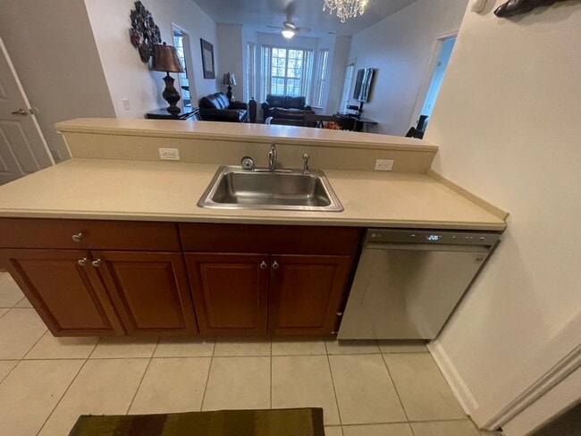 Building Photo - Condo unit 2BR 2 Baths 55+ and older