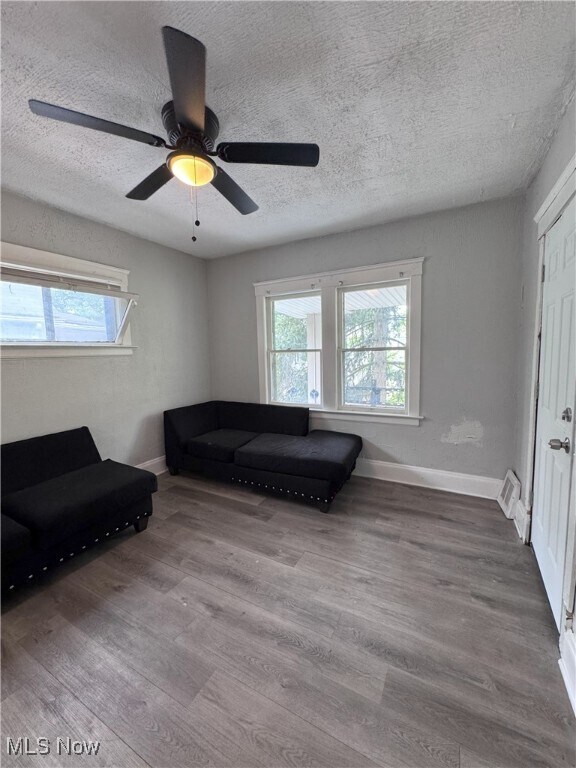 Foto del edificio - 2786 E 119th St