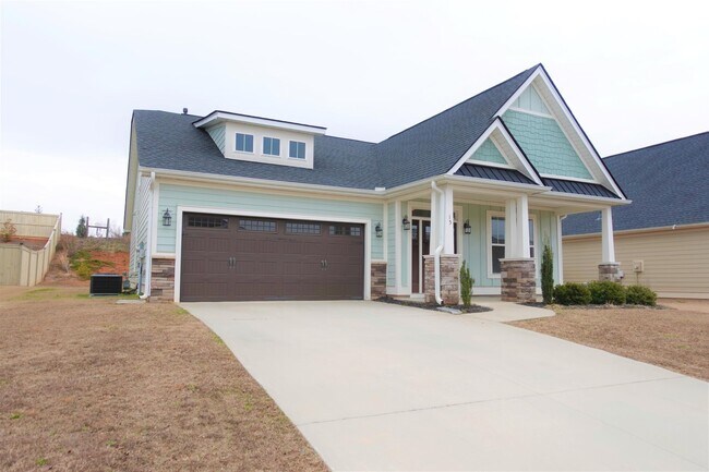 Building Photo - 15 Bishop Lake Way