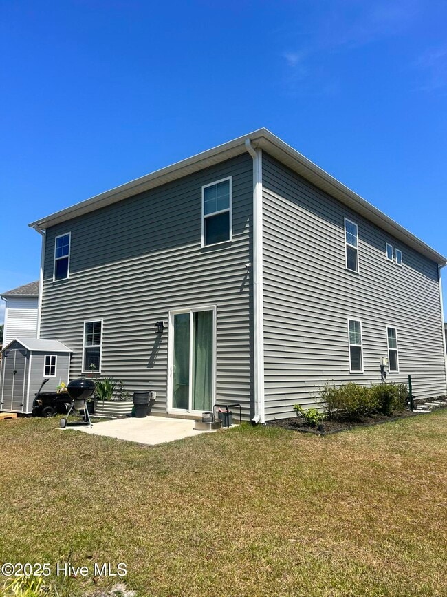 Building Photo - 404 Willet Ct