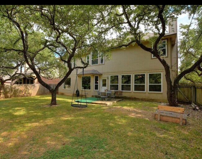 Building Photo - 6544 Clairmont Dr