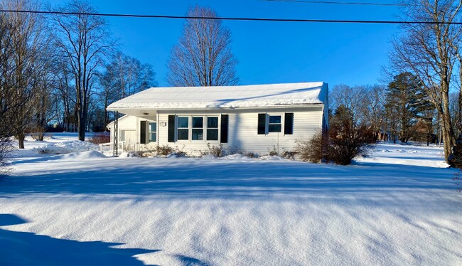 Building Photo - 110 Mountain View Dr