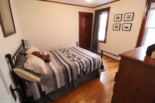 Building Photo - 2 br, 1 bath  - 63 Farragut Ave
