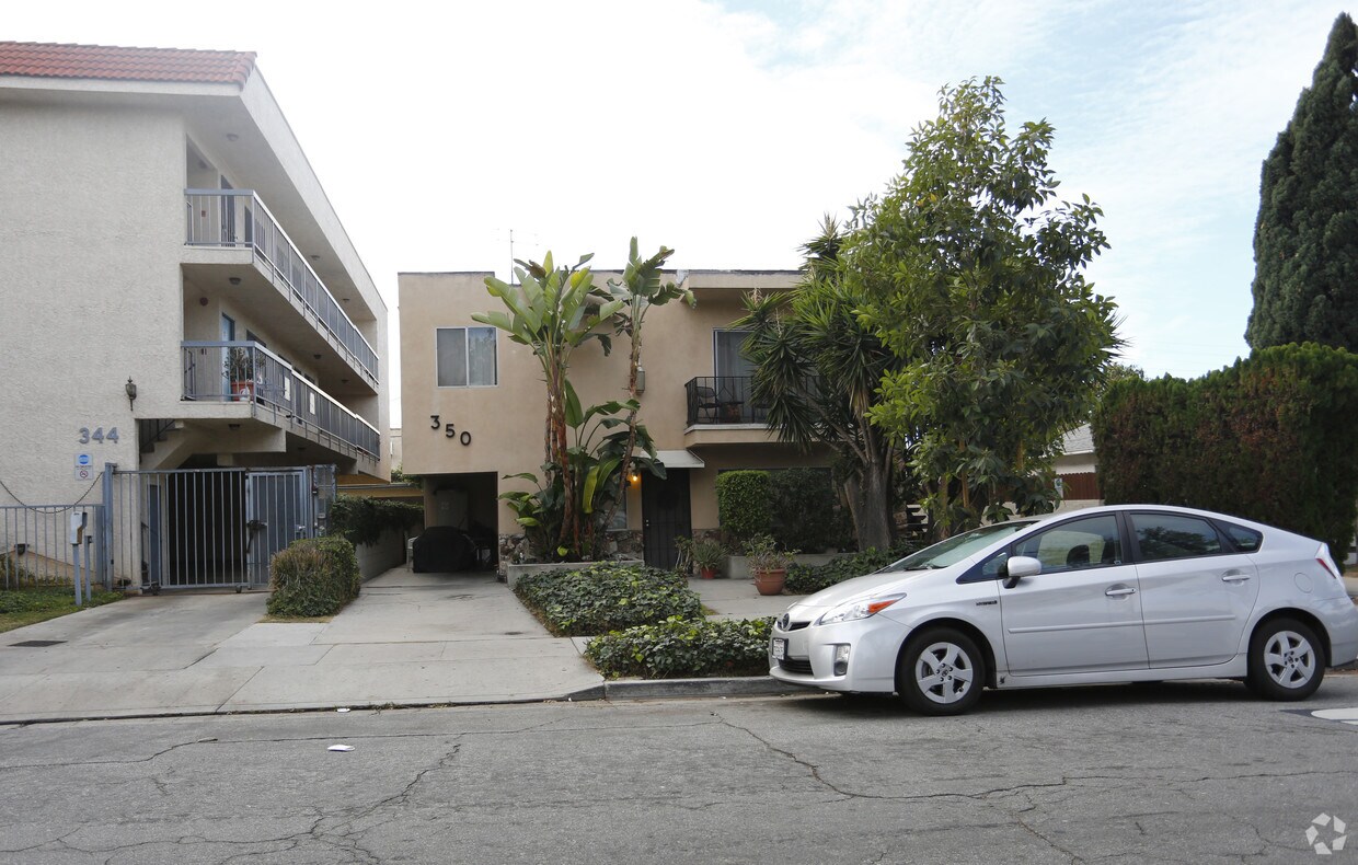 Building Photo - 350 Vine St