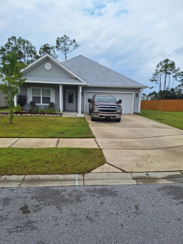 Building Photo - 256 Villa Bay Dr
