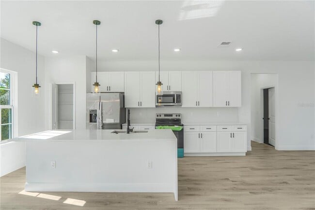 Foto del edificio - 2632 SW 162nd Street Rd