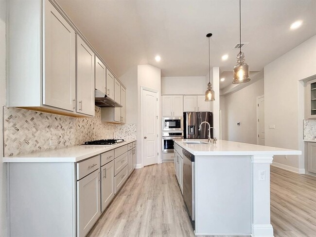 Building Photo - 1121 Lickety Ln