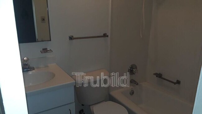 Foto del edificio - 373 Mariner Ct