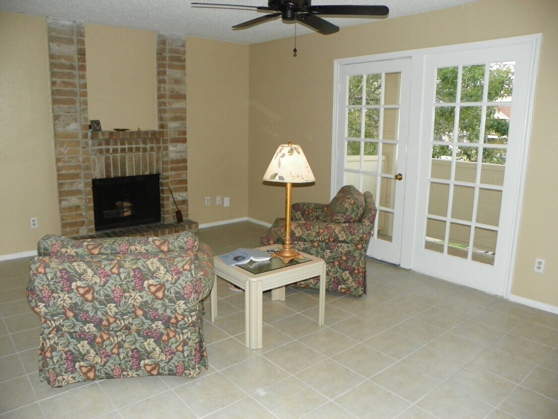 Primary Photo - 1315 Brenda Ln
