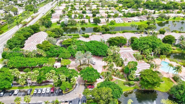 Foto del edificio - 12130 St.Andrews Pl