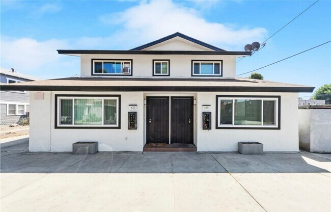 Foto del edificio - 418 Almond Ave