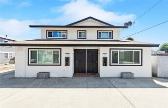 Building Photo - 418 Almond Ave