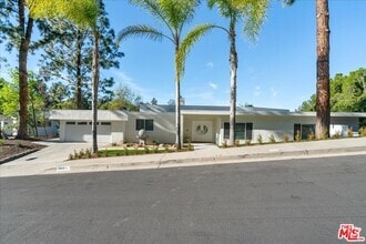 Building Photo - 4862 Adele Ct