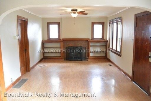 Building Photo - 3 br, 3 bath House - 2252 S Windsor St.