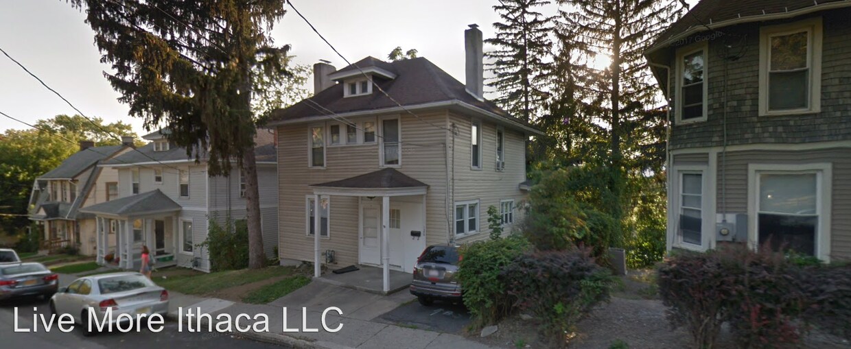 Building Photo - 126 College Ave