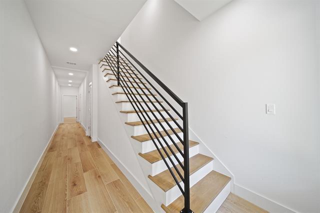 Foto del edificio - 2509 Crossman Ave