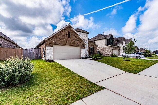 Building Photo - 14113 Pennington Ln