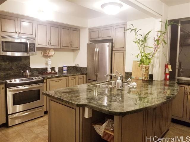 Building Photo - 431 Nahua St