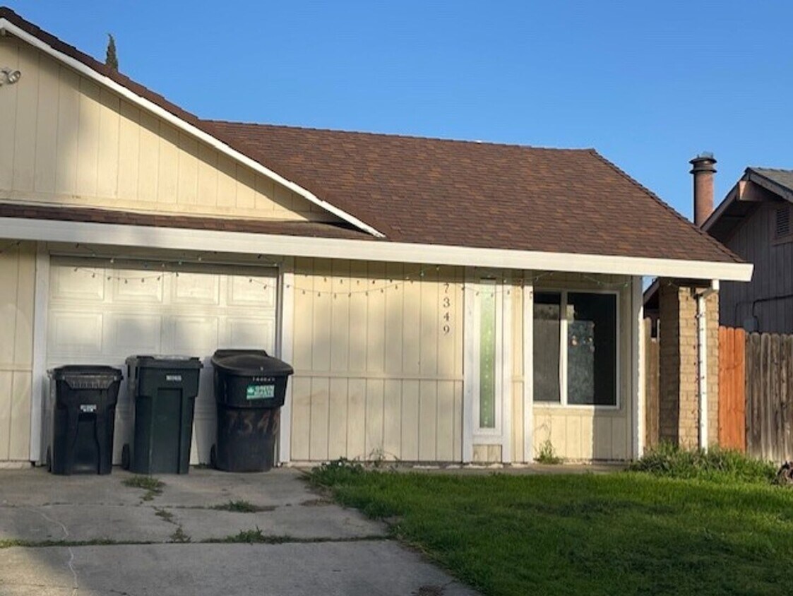 7347-7349 Gigi Place - 7347-7349 Gigi Place