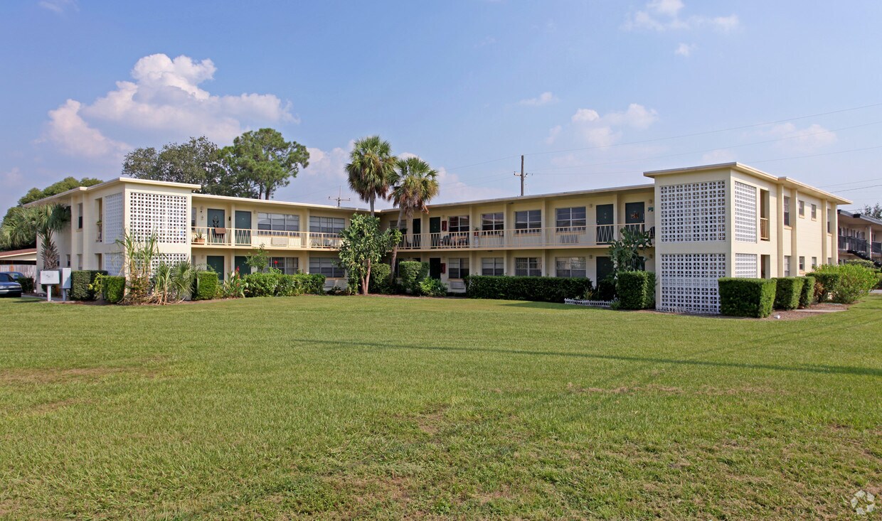 Foto principal - Semoran Terrace Apartments