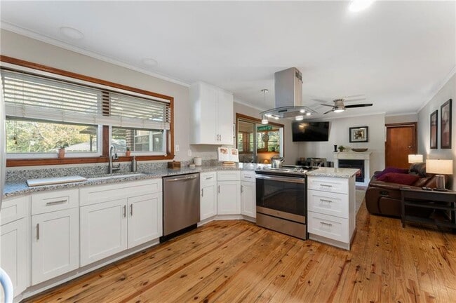 Building Photo - 5122 Lavista Rd