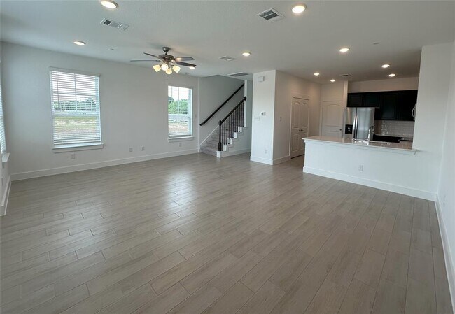 Foto del edificio - 2234 Memory Oaks Dr