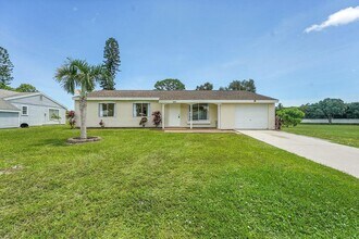 Building Photo - 2073 SE Talwood Ln