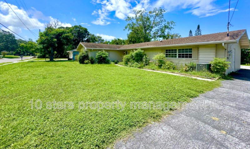 Foto principal - 900 Wellington Dr